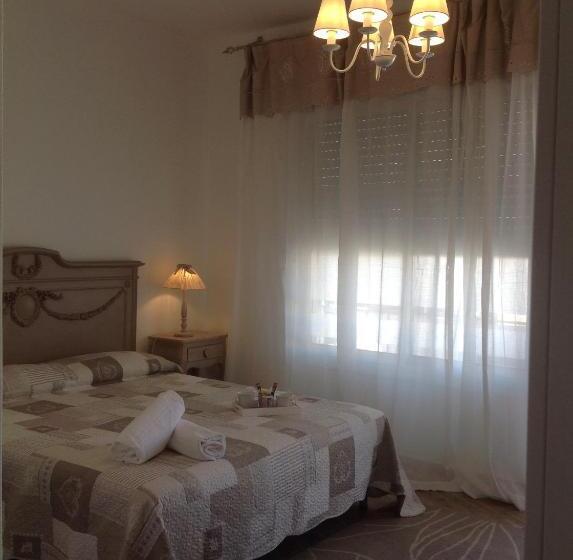 Номер Superior с Балконом, City Garden Guest House