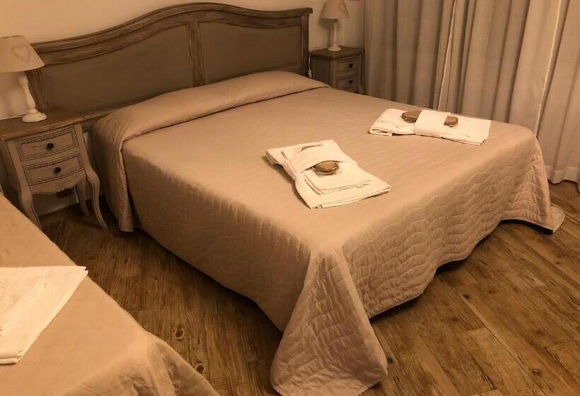 Трехместный Номер Deluxe, City Garden Guest House