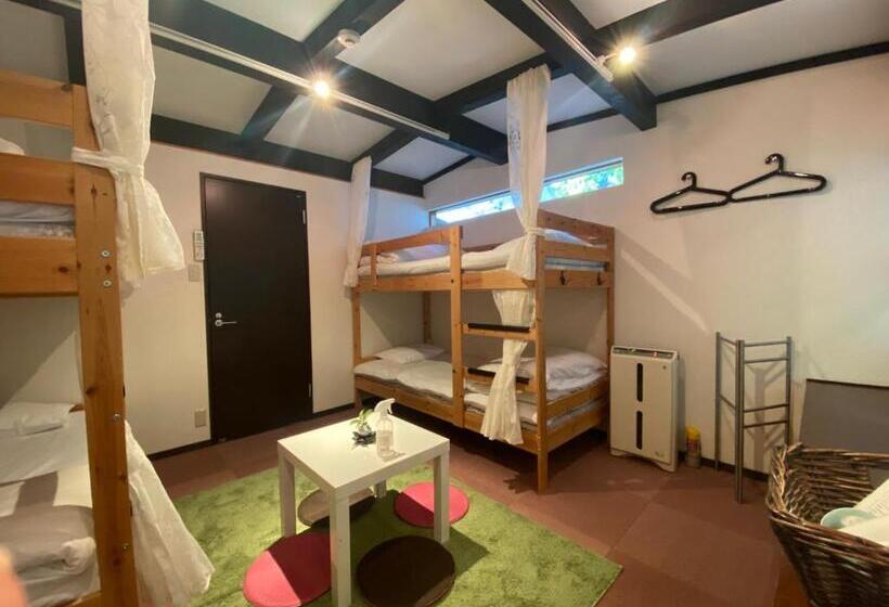 Четырехместный Номер Стандарт, Bamboo Village Guest House