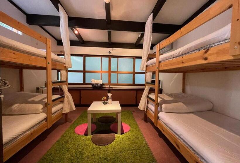 Четырехместный Номер Стандарт, Bamboo Village Guest House