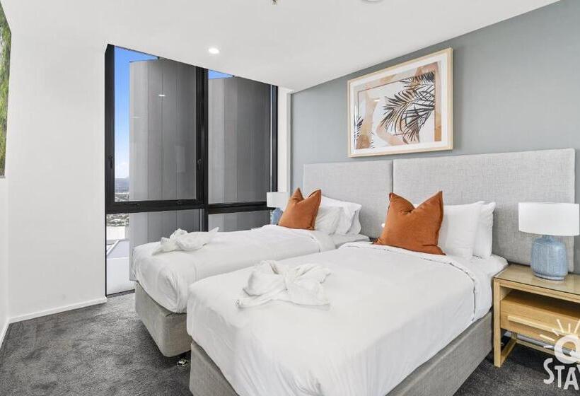 침실 4개 아파트, Circle On Cavill   Apartment Stay Private