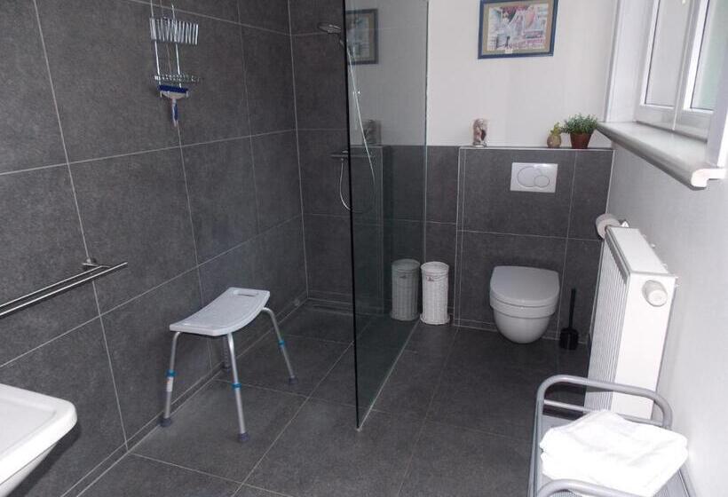 Номер Стандарт, B&b De Linde