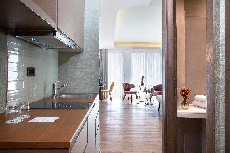 이그제큐티브 스위트, Wyndham Athens Residence
