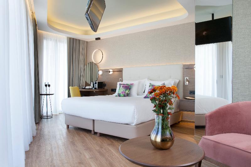주니어 스위트 도시 전망, Wyndham Athens Residence