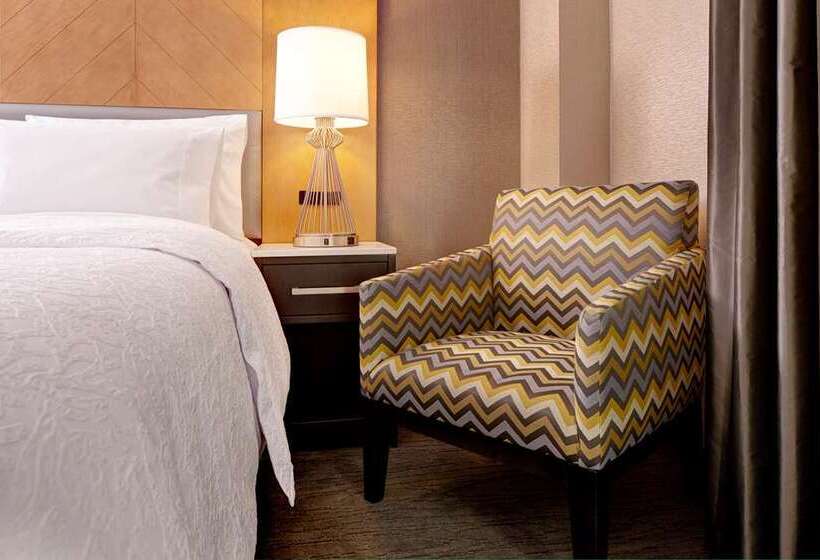 Номер Стандарт, Hampton Inn & Suites Roseburg