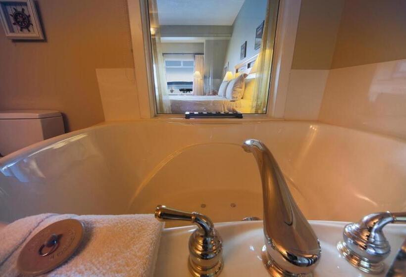 디럭스 스위트 킹 침대, Sidney Waterfront Inn & Suites