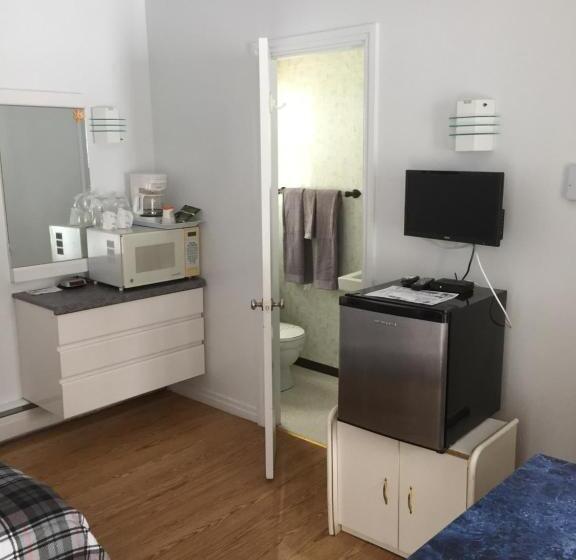 Номер Стандарт, Motel Christine