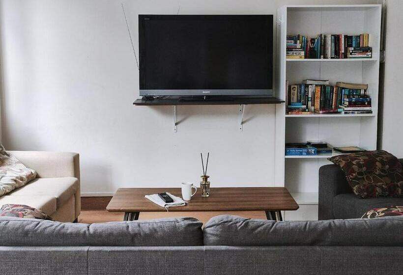 تختخواب در اتاق مشترک, Newton Lodge Auckland