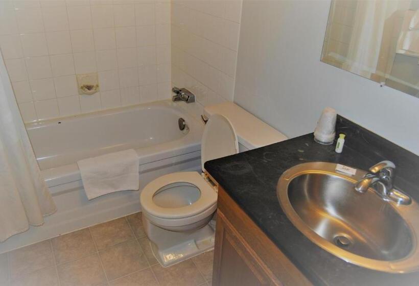 Студия Deluxe, Edgewater Inn