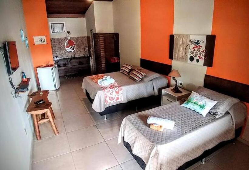 Quarto Triplo Estandar, Pousada Céu De Tucuns