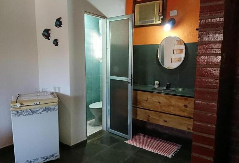 Quarto Triplo Estandar com Sacada, Pousada Céu De Tucuns