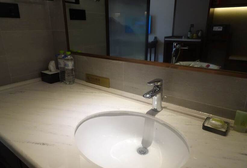 Номер Премиум, Wyndham Guilin Pingle