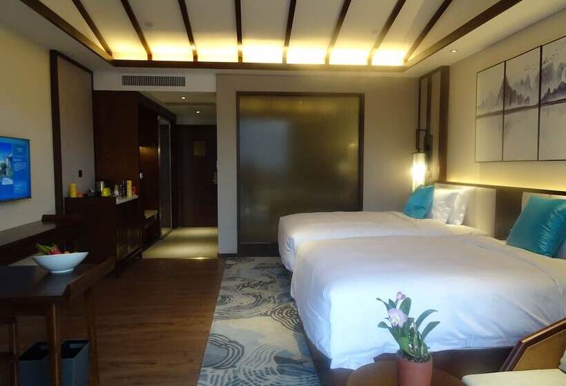 Номер Премиум, Wyndham Guilin Pingle