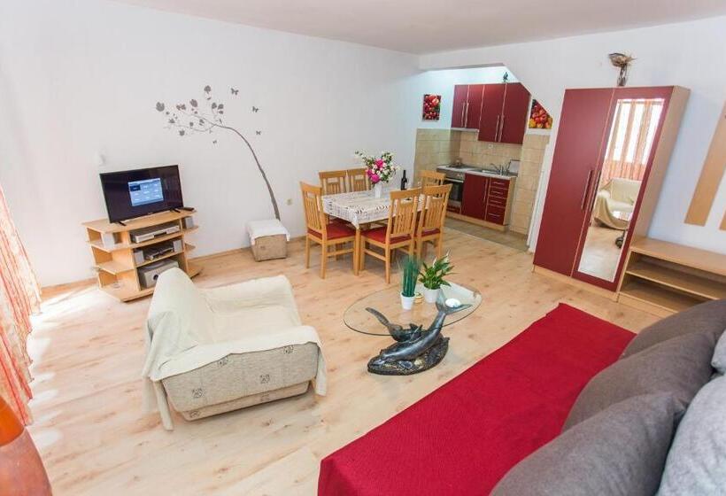 Апартаменты 1 Спальня Нижний Этаж, Apartments Villa Sol