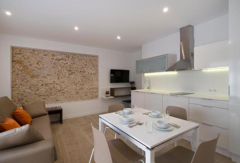 استودیوی استاندارد, Apartamentos Maier