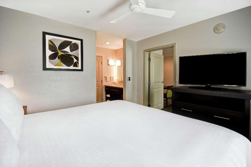 Люкс Кровать Кинг, Homewood Suites By Hilton Novi Detroit