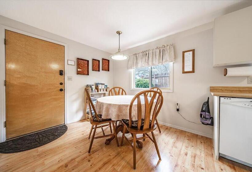Дом 1 Спальня, Abigail S Bed And Breakfast Inn