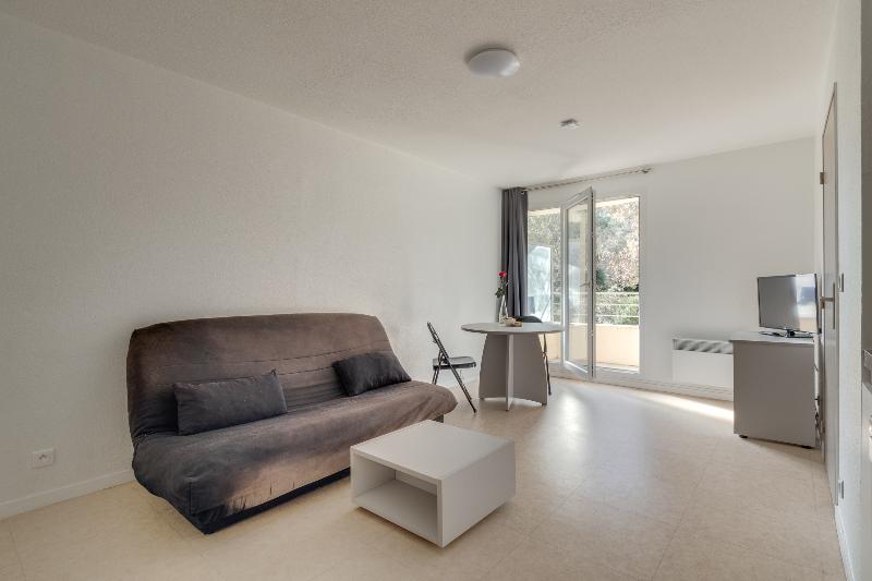 Апартаменты 1 Спальня, Sophia City Résidence