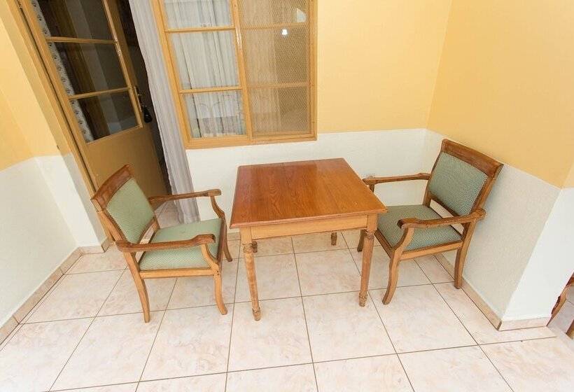اتاق لوکس, Iris Guesthouse