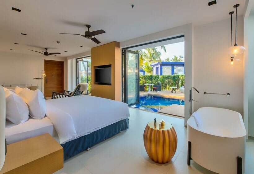 سوییت با استخر, Azaya Beach Resort