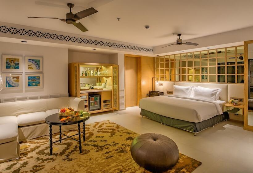 سوییت با استخر, Azaya Beach Resort
