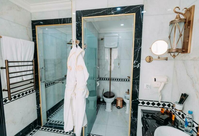 سوئیت پریمیوم, Golden Palace Hotel Yerevan