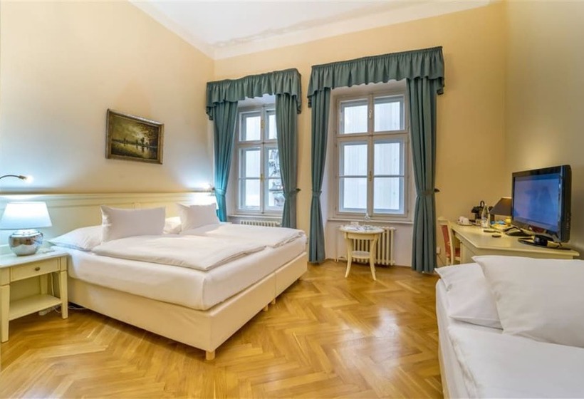 اتاق استاندارد یک نفره, Josephine Old Town Square Hotel   Czech Leading Hotels