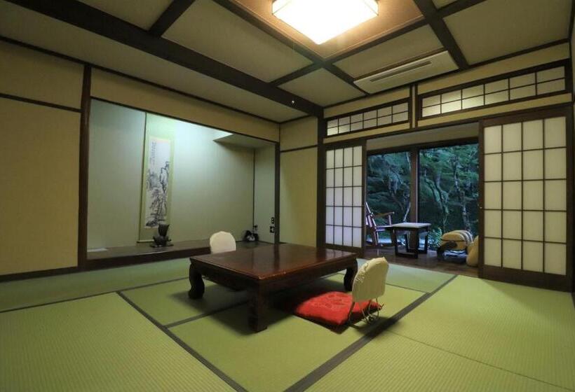 Трехместный Номер Superior, Yumoto Ueyama Ryokan