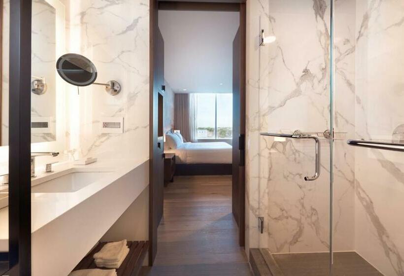 Quarto Deluxe Cama King, The Hotel & Athletic Club At Midtown