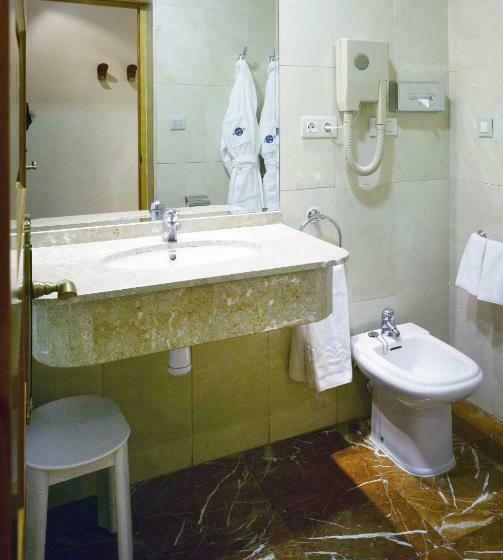 Семейный Номер, Balneario De Archena   Hotel Termas