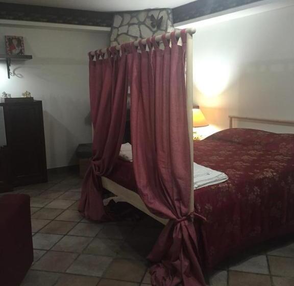 标准间内部标间, Sicilian Home