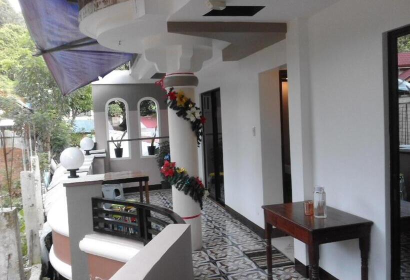 Quarto Estandar com Sacada, Vali Joe Travel Lodge