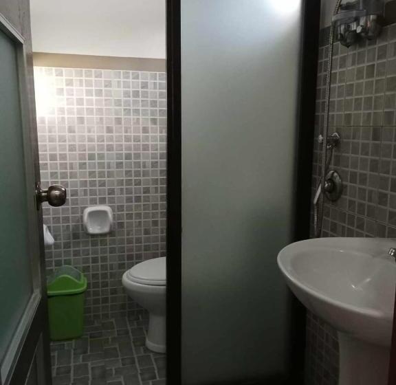 Quarto Familiar, Vali Joe Travel Lodge