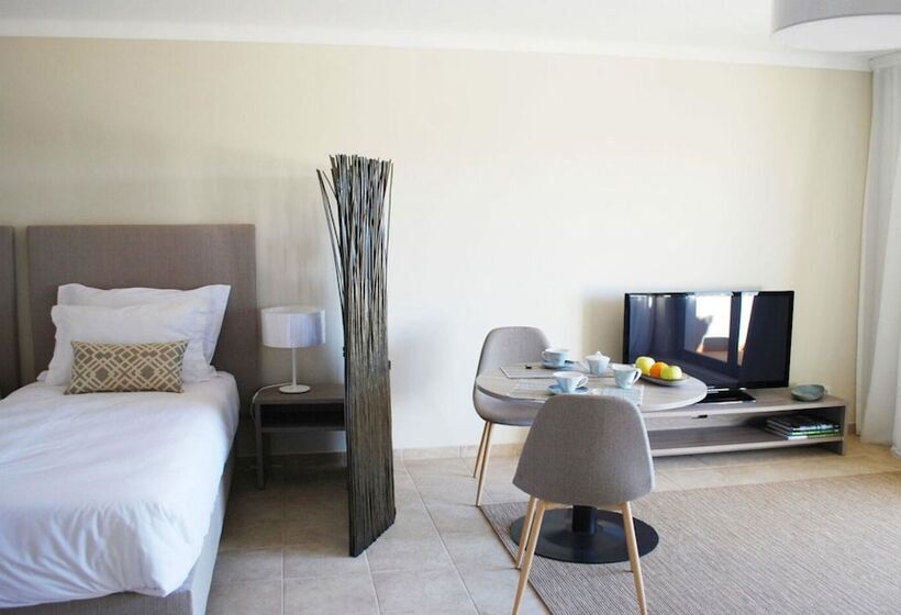 Студия Стандарт, Pestana Gramacho Residences