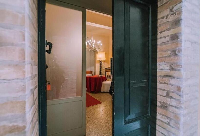 Апартаменты 1 Спальня, Palazzo Romani Adami