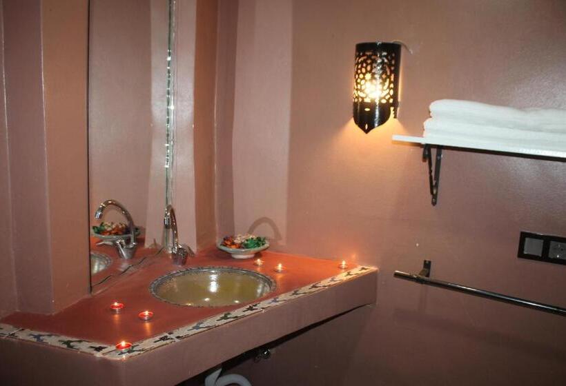 חדר סטנדרט, Riad Tingis
