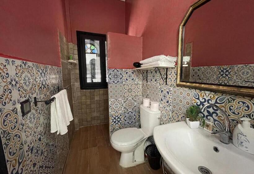 חדר סטנדרט, Riad Tingis