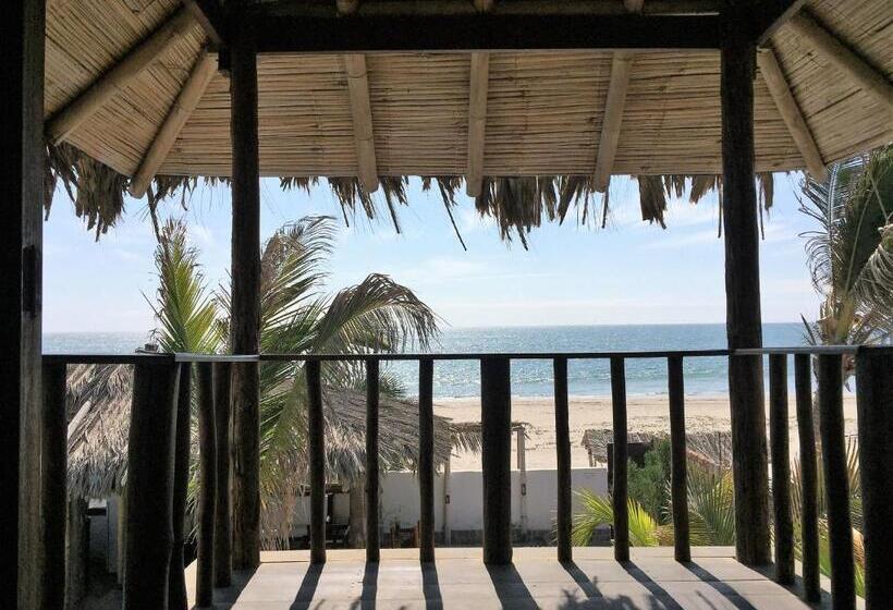 Номер Deluxe Вид на Море с Балконом, Puerto Antiguo