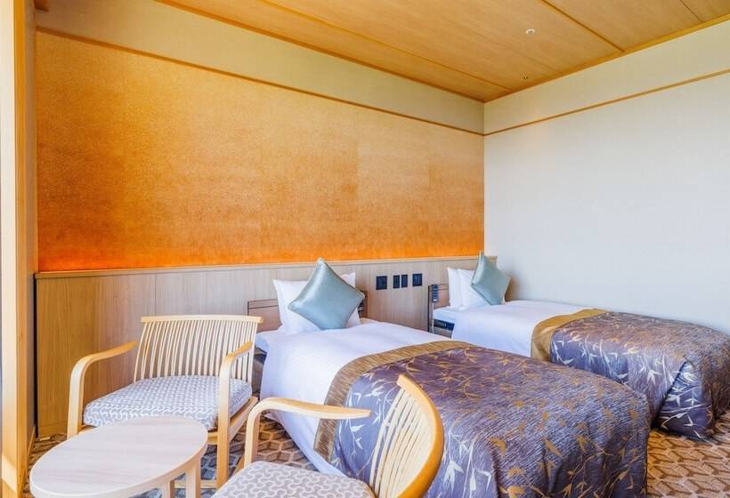 Номер Стандарт Вид на Море, Kamenoi Hotel Izukogen