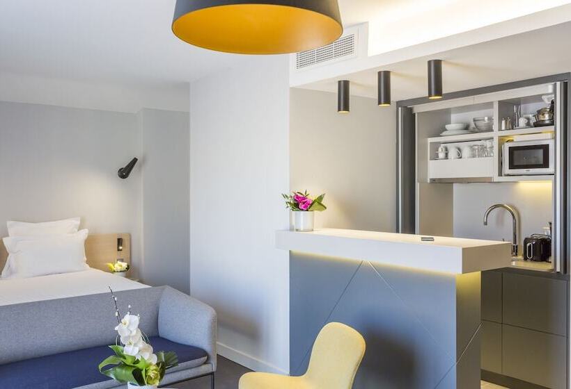 Студия Премиум, Nemea Appart Hotel Cannes Palais