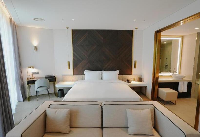 سوئیت جونیور با تخت بزرگ, Marinabay Seoul Ara