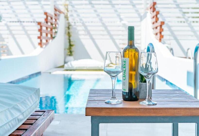 سوئیت جونیور با استخر, Aloe Hotel   Adults Only