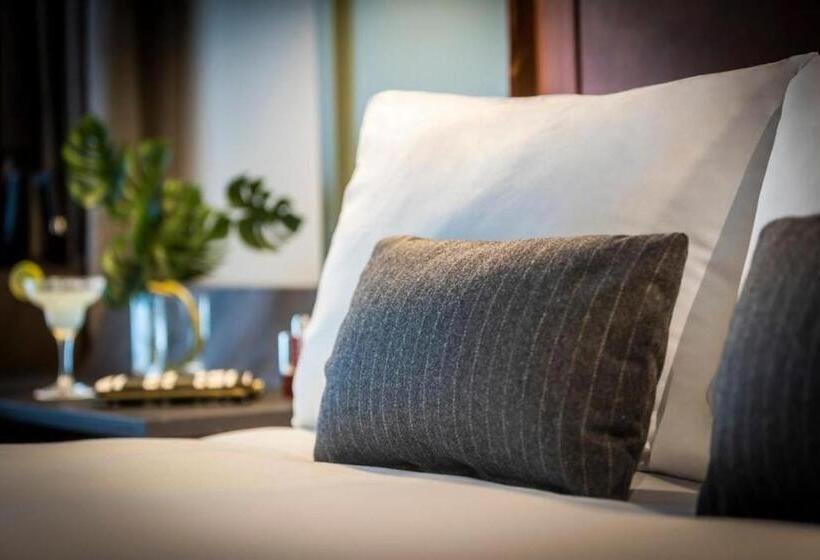 Номер Deluxe, Clayton Hotel City Of London