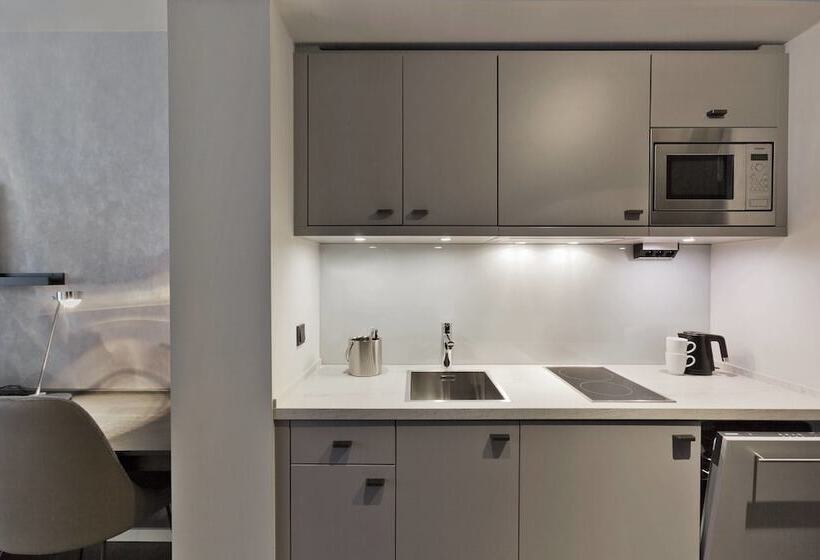Family studio with city view, Residence Inn By Marriott Frankfurt City Center
