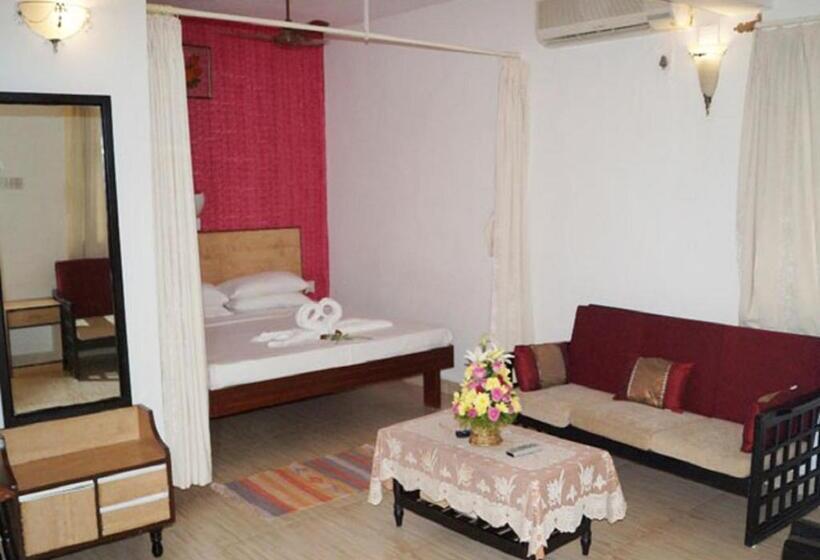 جناح ديلوكس, Time & Leisure Hotels