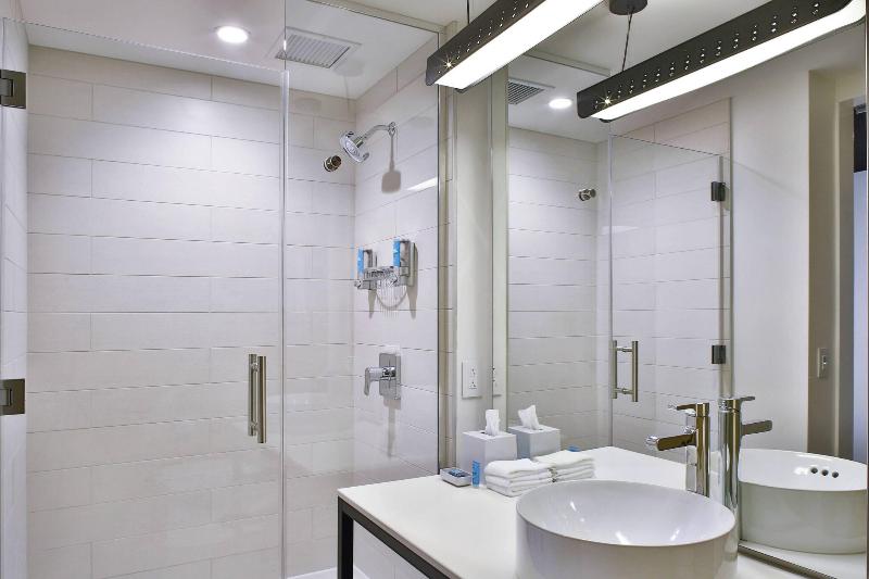Quarto Estandar Cama King, Aloft Chicago Mag Mile