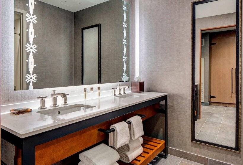 스탠다드 룸 더블 침대 2개, Gaylord Rockies Resort & Convention Center