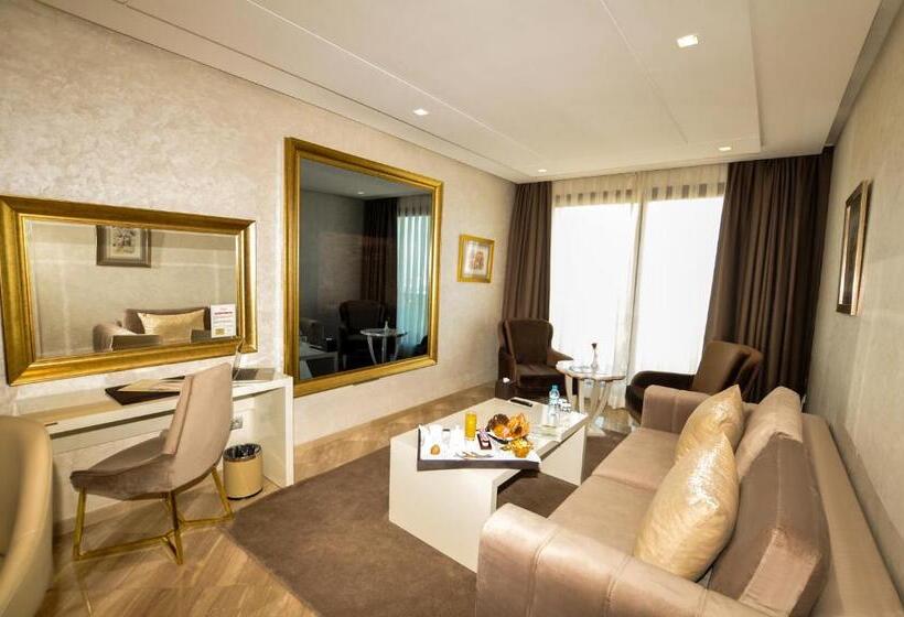带阳台的行政套房, Suite Hotel Casa Diamond