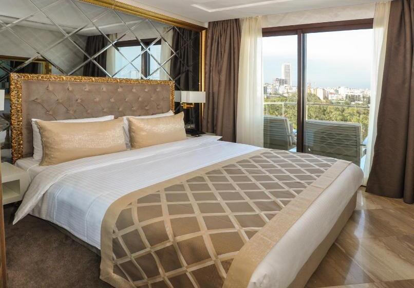 带阳台的行政套房, Suite Hotel Casa Diamond