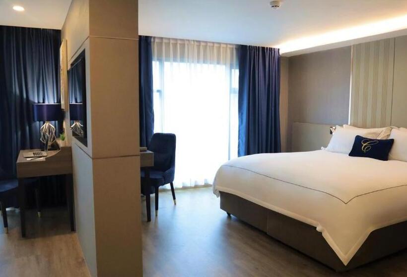 سوییت, Glow Sukhumvit 5